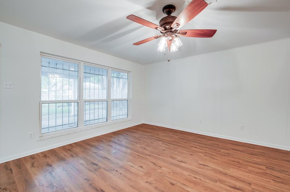 922 Mierianne St, Houston TX  77093-1227 exterior