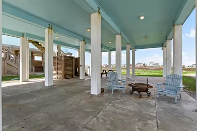 1391 Keith Ave, Gilchrist, TX 77617 - Photo 4