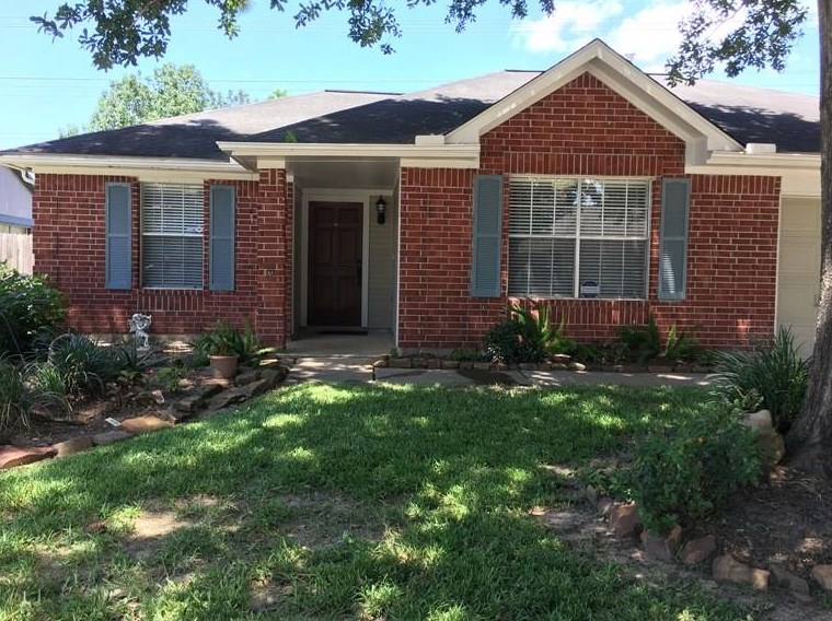 19626 Glenfinch Ln, Spring TX  77379-6050 exterior