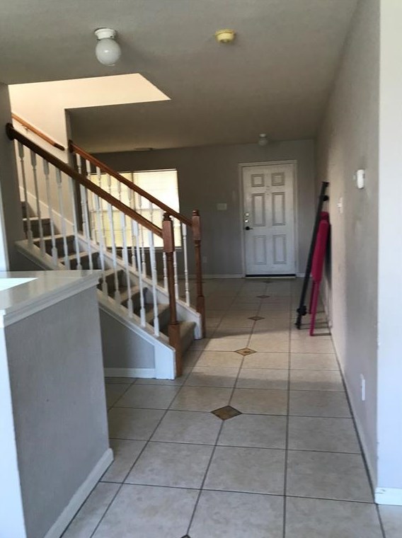 9239 Grove Haven Dr, Houston TX  77083-7332 exterior