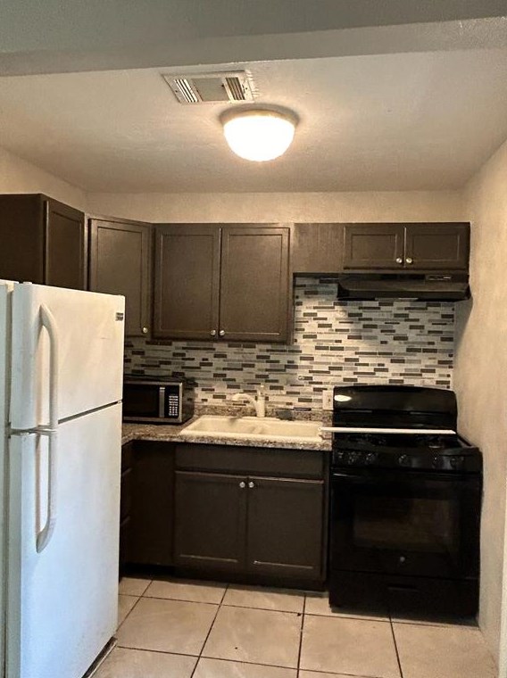 607 W Dallas St, Conroe, TX 77301