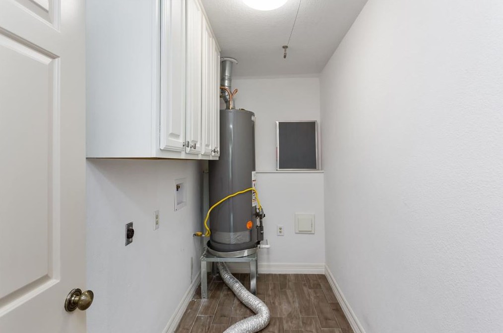 2231 Greencove Ln, Sugar Land TX  77479-2220 exterior