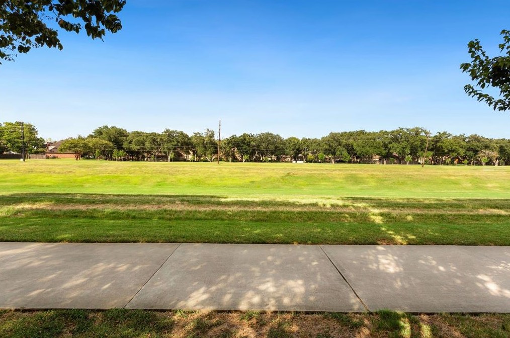 2231 Greencove Ln, Sugar Land TX  77479-2220 exterior