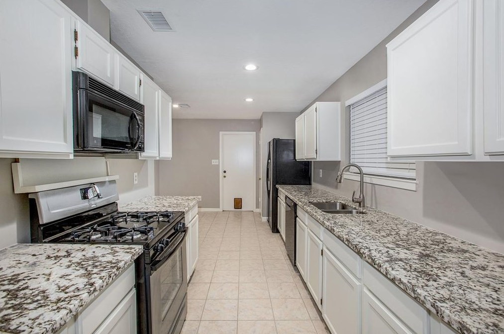 17002 Sky Blue Pl, Houston, TX 77095