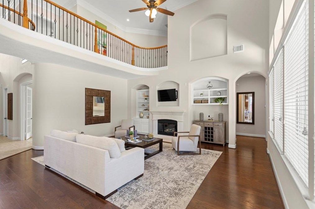 5807 Santa Fe Spg Dr, Houston TX  77041-5759 exterior