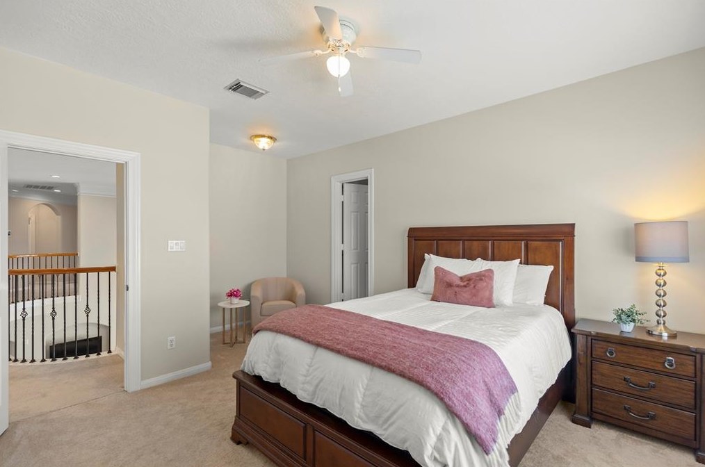5807 Santa Fe Spg Dr, Houston TX  77041-5759 exterior