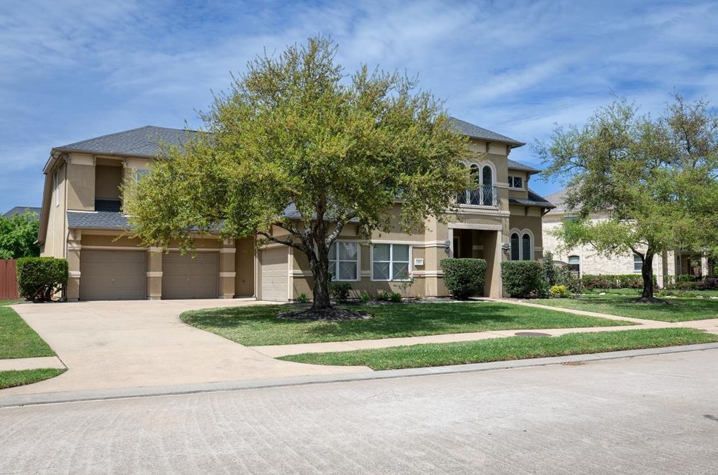 5807 Santa Fe Spg Dr, Houston TX  77041-5759 exterior
