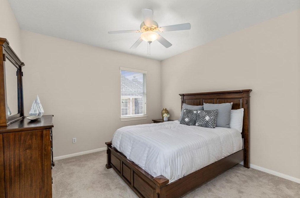 5807 Santa Fe Spg Dr, Houston TX  77041-5759 exterior