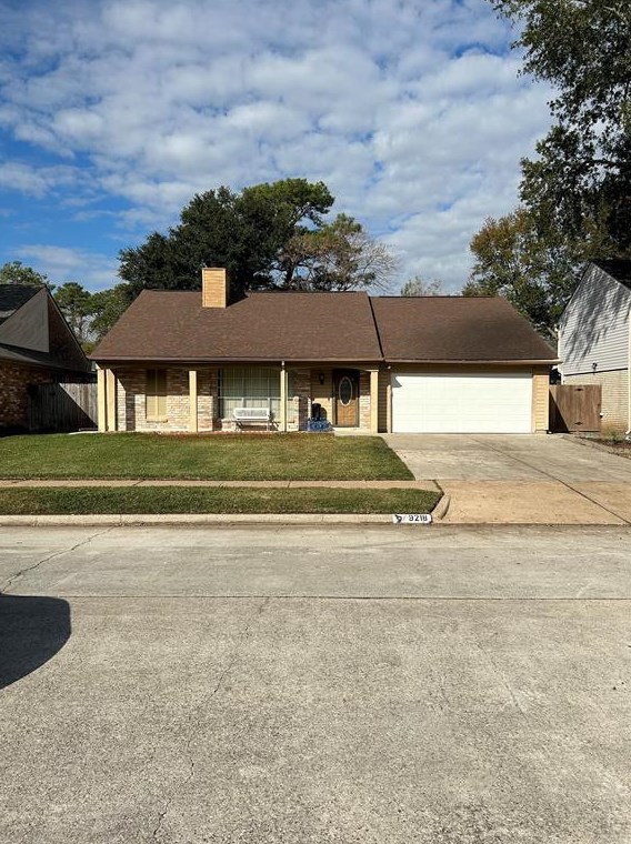 9218 Wandsworth Dr, Spring TX  77379-9404 exterior