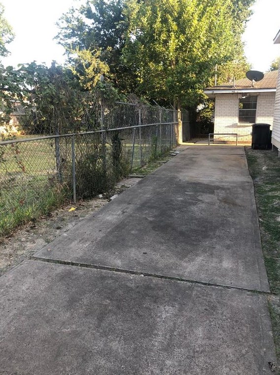 404 James St #a, Houston, TX 77009