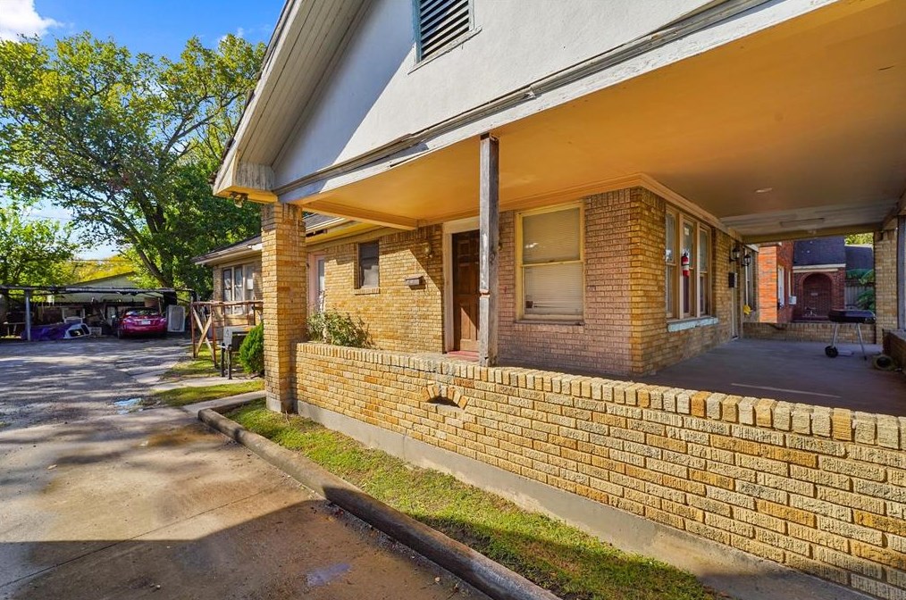 1528 Telephone Rd, Houston TX  77023-3635 exterior