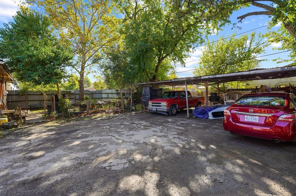 1528 Telephone Rd, Houston TX  77023-3635 exterior