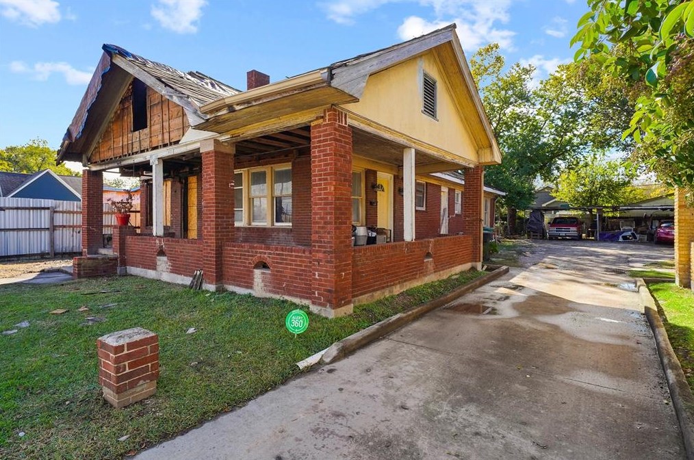 1528 Telephone Rd, Houston TX  77023-3635 exterior