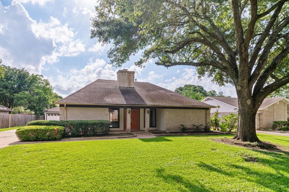 2803 Bermuda Dunes Dr, Missouri City, TX 77459-2425