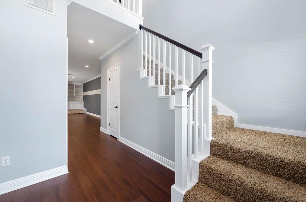 2470 Country Club Dr, Pearland, TX 77581