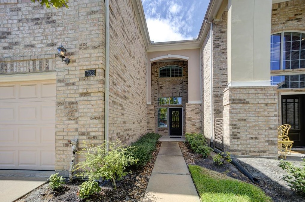 16023 Cassandra Park St, Spring TX  77379-7140 exterior
