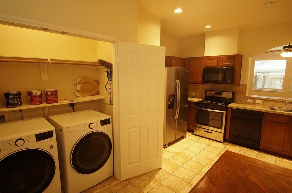 21722 Mossy Field Ln, Spring TX  77388-3646 exterior