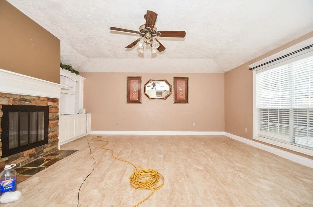 13403 Montaigne Dr, Houston TX  77065-2021 exterior