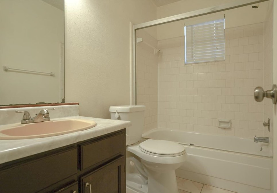 7214 Colima Dr, Houston TX  77083-3619 exterior