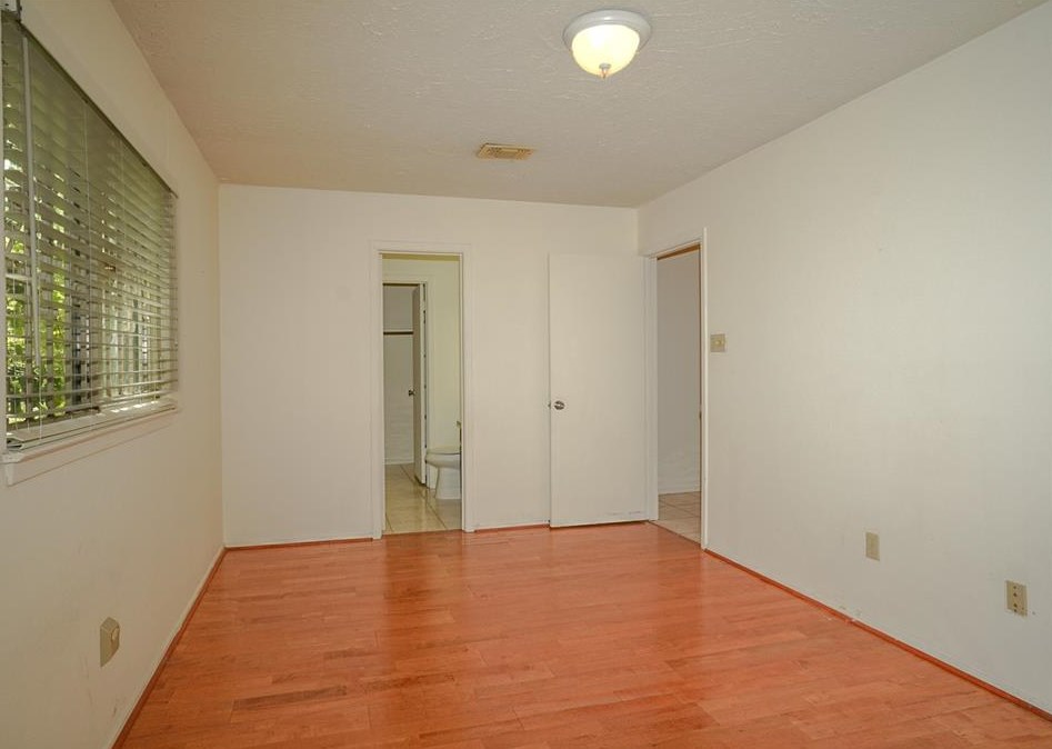 7214 Colima Dr, Houston TX  77083-2745 exterior