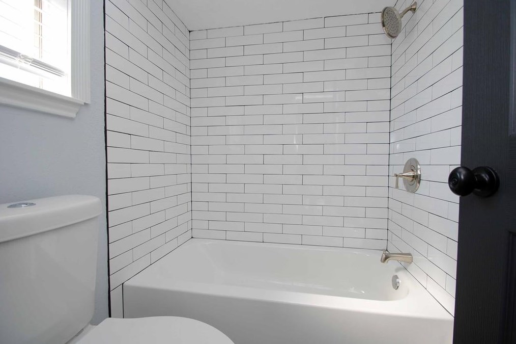 5834 Woodmancote Dr, Humble TX 77346-2734 exterior