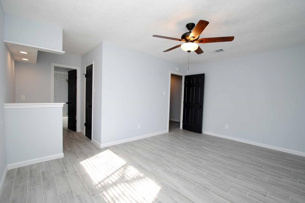 5834 Woodmancote Dr, Humble TX 77346-2734 exterior