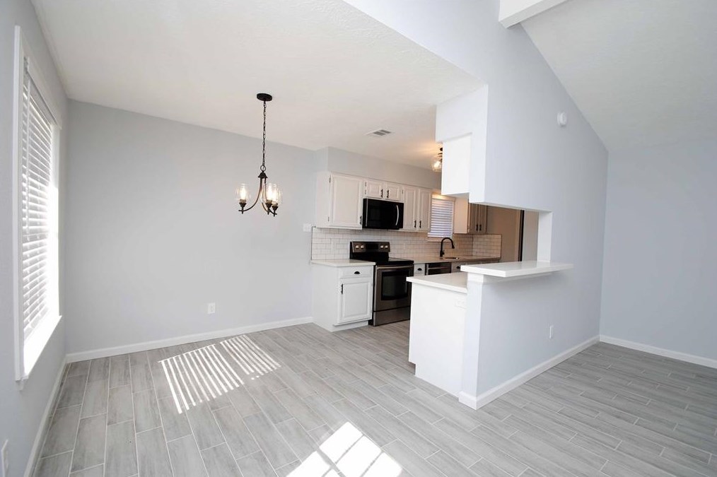 5834 Woodmancote Dr, Humble TX 77346-2734 exterior