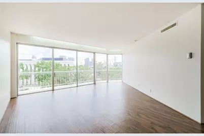 5050 Woodway Drive #3M, Houston, TX 77056 - Photo 4