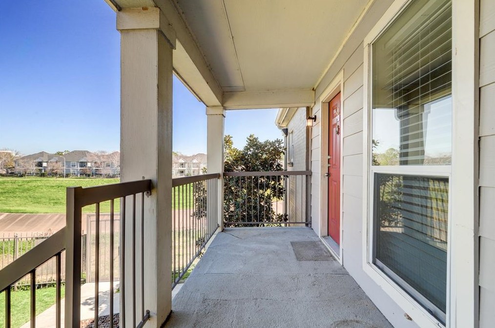 1600 W T C Jester Blvd #77, Houston, TX 77008