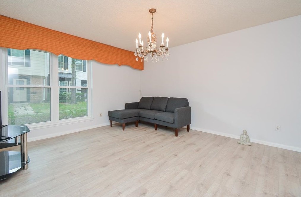 14133 Misty Meadow Ln, Houston TX  77079-3155 exterior