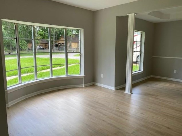 616 Pinewood Dr, Conroe, TX 77385