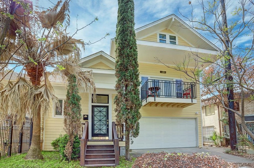 2926 Helena St, Houston TX 77006-3351 exterior