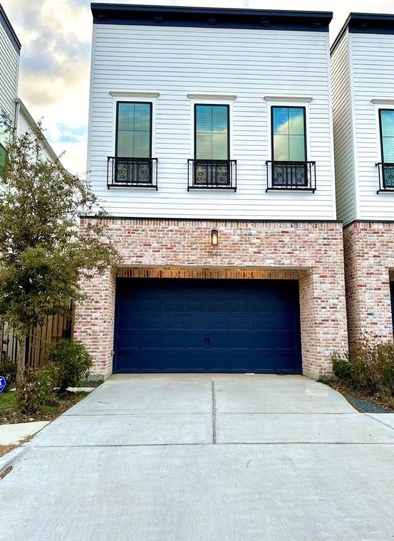 1541 Lawrence St, Houston, TX 77008