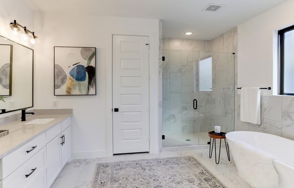 308 40 St, Houston TX 77022-4741 exterior