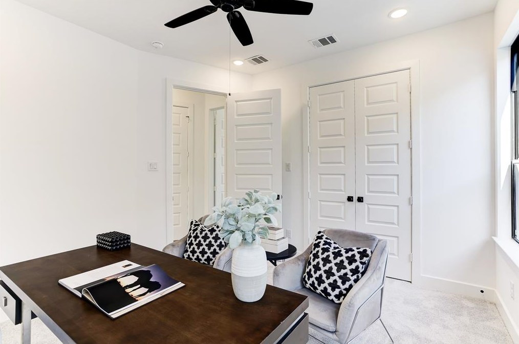 308 40 St, Houston TX 77022-4741 exterior