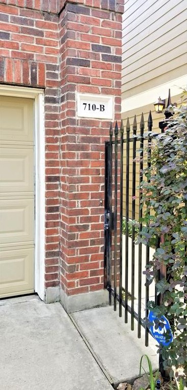 710 E 20th St #b, Houston, TX