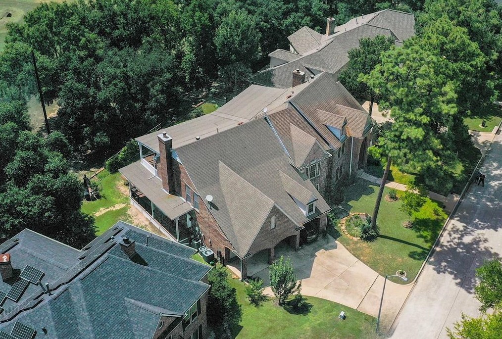 24615 W Kingscrest Cir, Spring, TX 77389