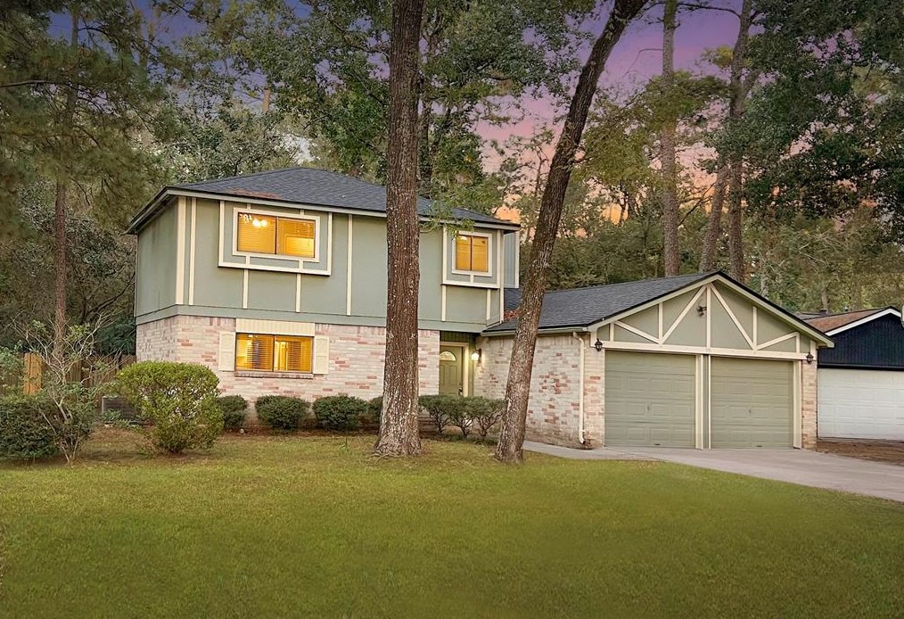 56 E White Willow Cir, Spring, TX 77381