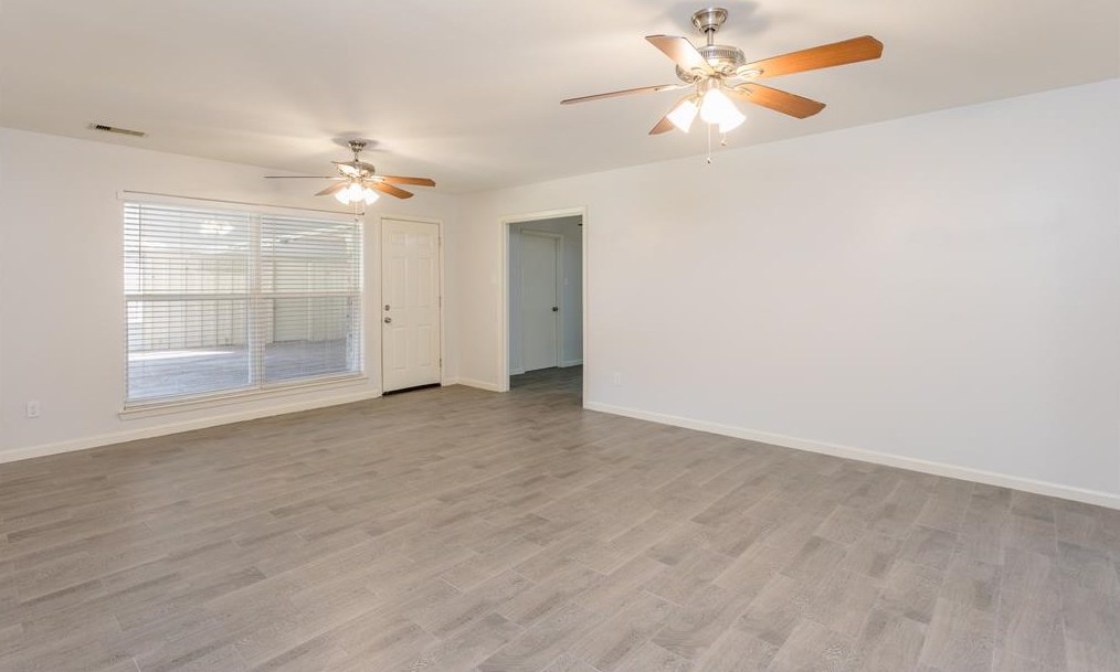 8011 Langdon Ln, Houston, TX 77036