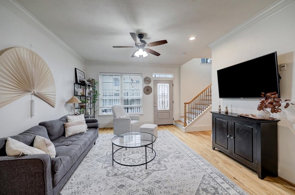 1763 Aden Dr, Houston, TX 77003-5309