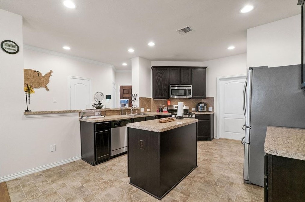5109 Dartmoor Ridge Trl, Houston TX  77066-1053 exterior