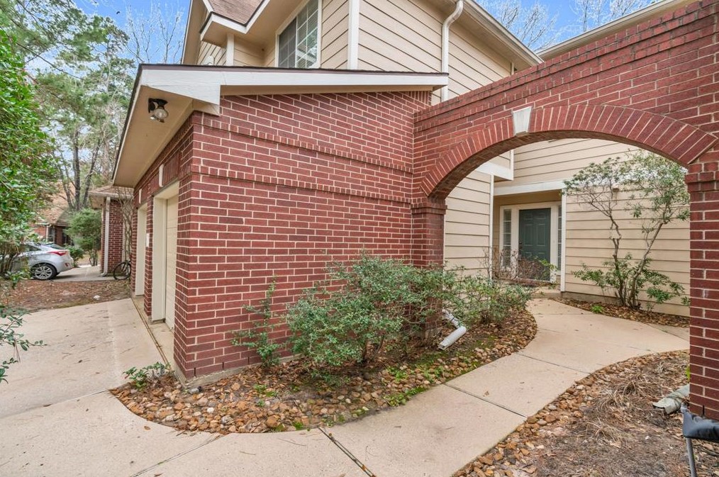 55 Avonlea Cir, Spring, TX 77382-1064