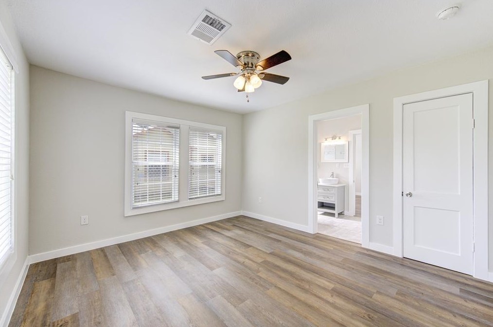 4111 Dabney St, Houston TX  77026-4128 exterior