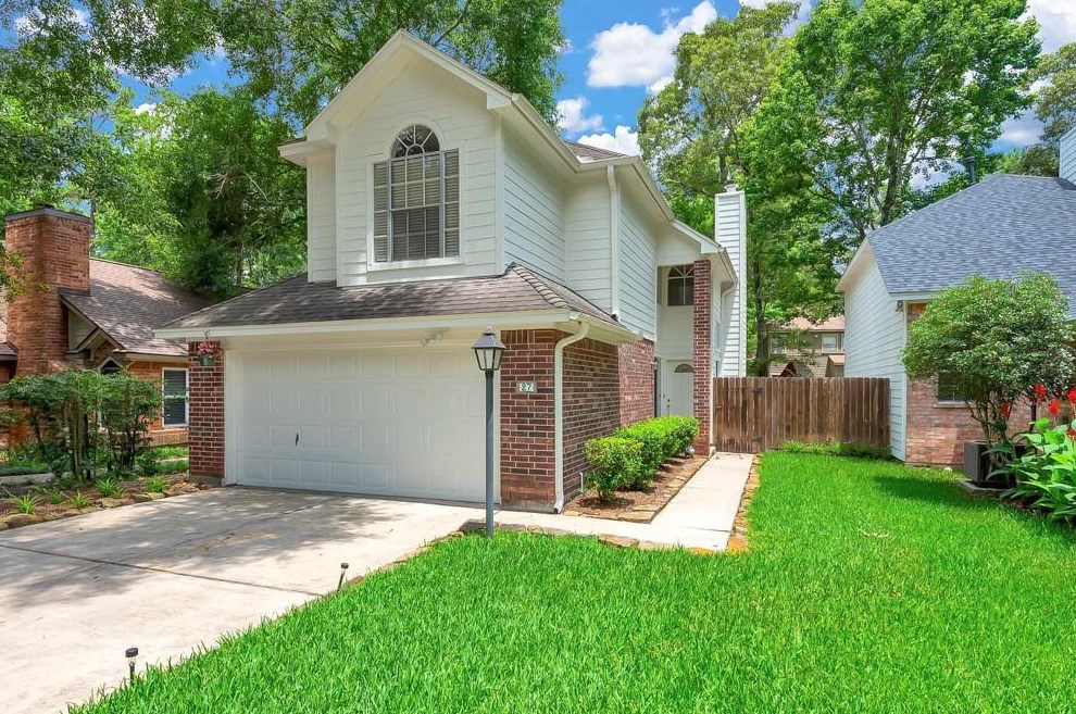 27 N Rushwing Cir, Spring, TX 77381