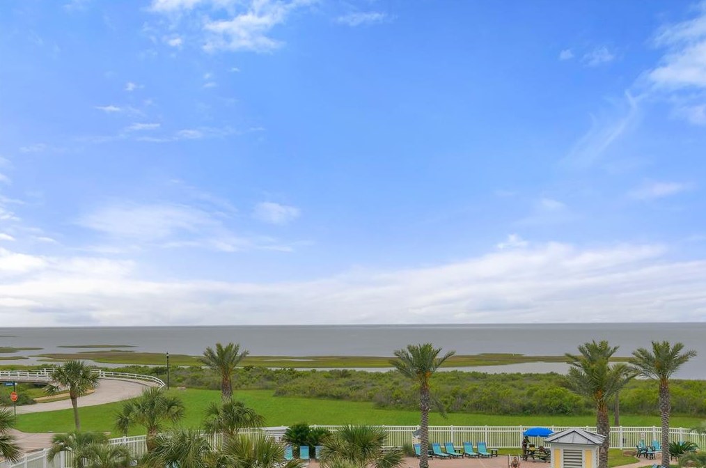 27020 Estuary Dr #203, Galveston, TX 77554