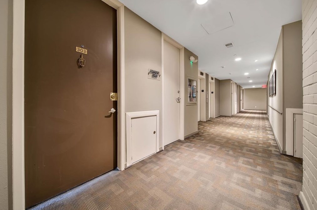 3600 Montrose Blvd #303, Houston, TX 77006
