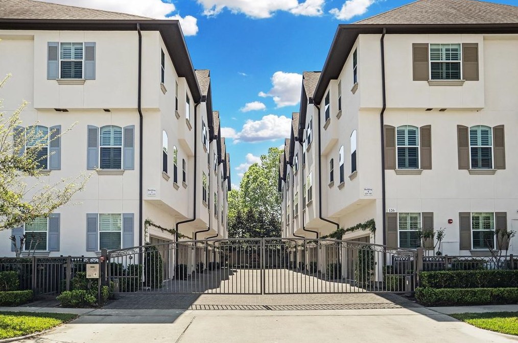 4031 Bellefontaine St #130, Houston, TX 77025