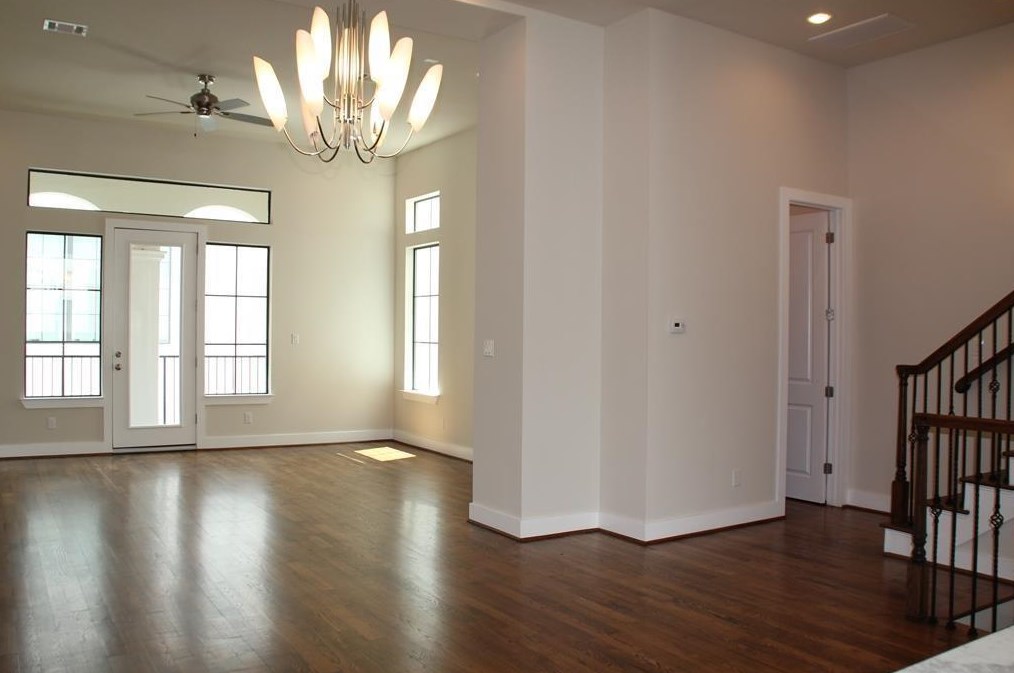 4721 Banning Dr, Houston, TX 77027-4707