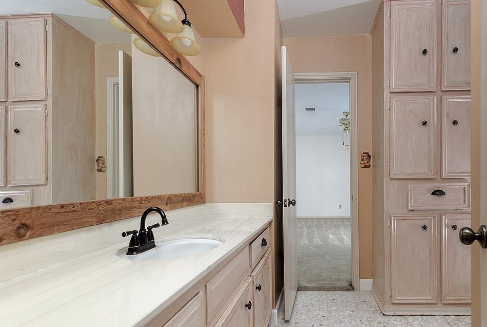 5418 Pebble Spg Dr, Houston TX 77066-2541 exterior