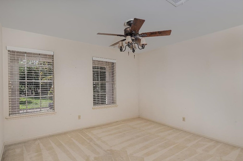 5418 Pebble Spg Dr, Houston TX 77066-2541 exterior